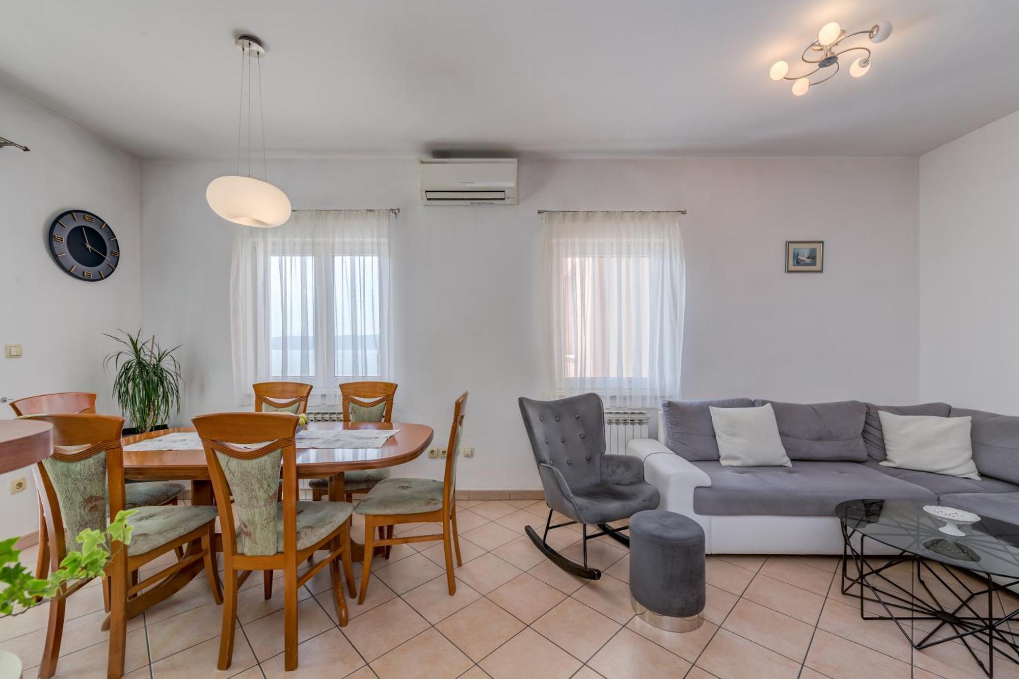 Apartment Krilo Jesenice Buitenkant foto
