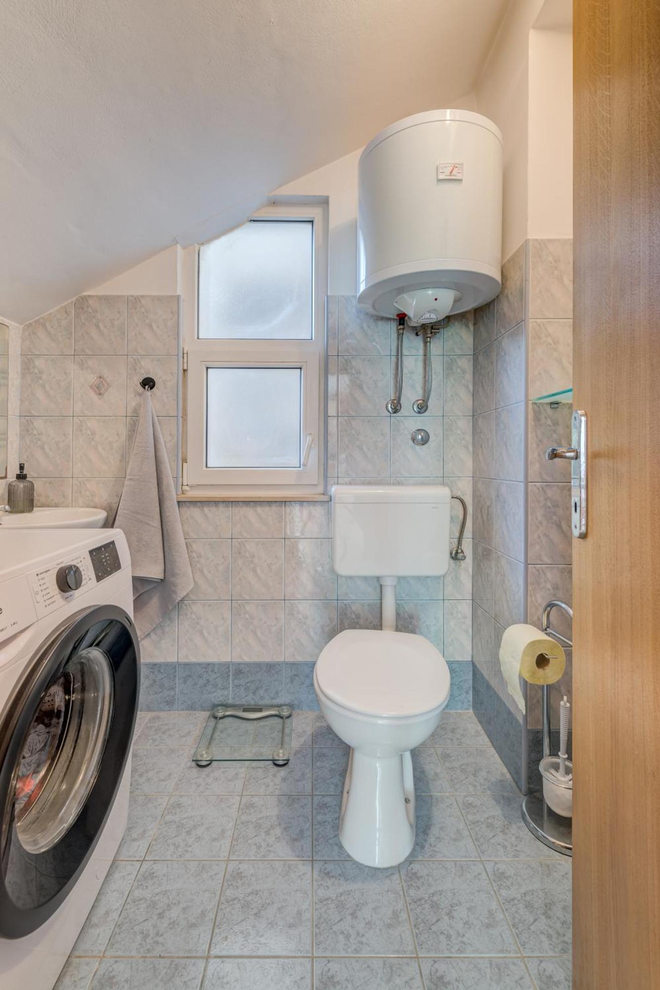 Apartment Krilo Jesenice Buitenkant foto