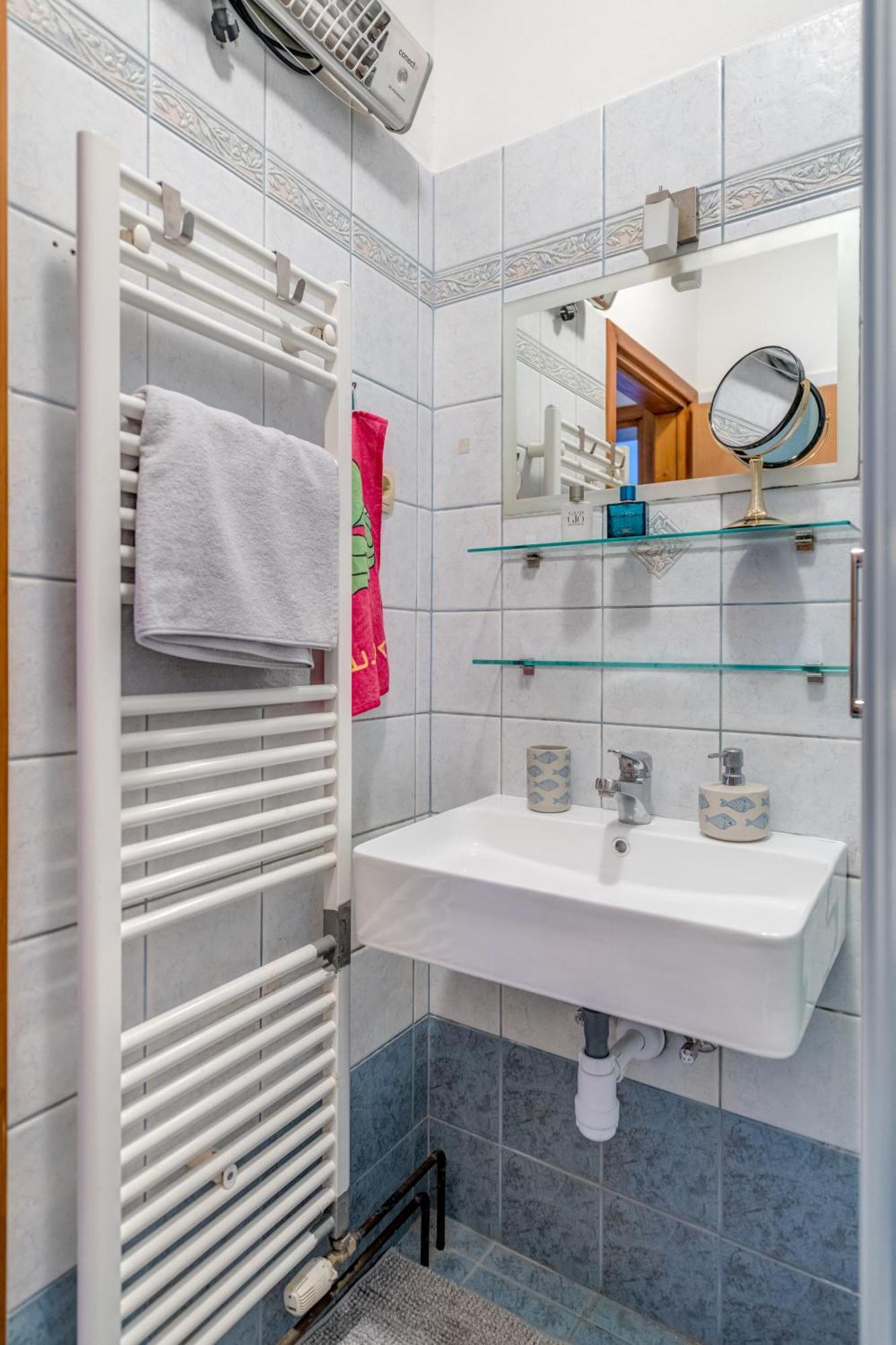 Apartment Krilo Jesenice Buitenkant foto